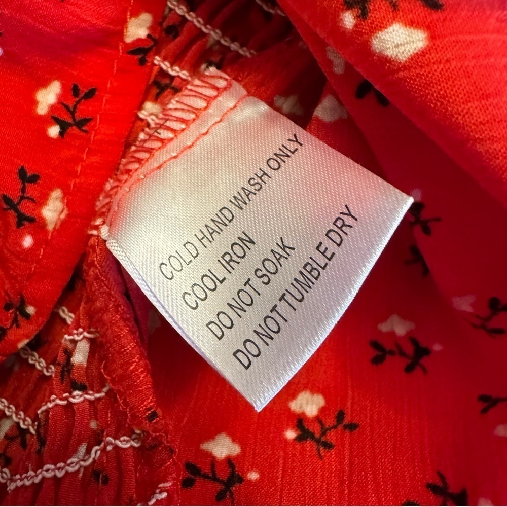Hello Molly Red Blossom Babydoll smocked Dress Size Medium - Picture 11 of 12